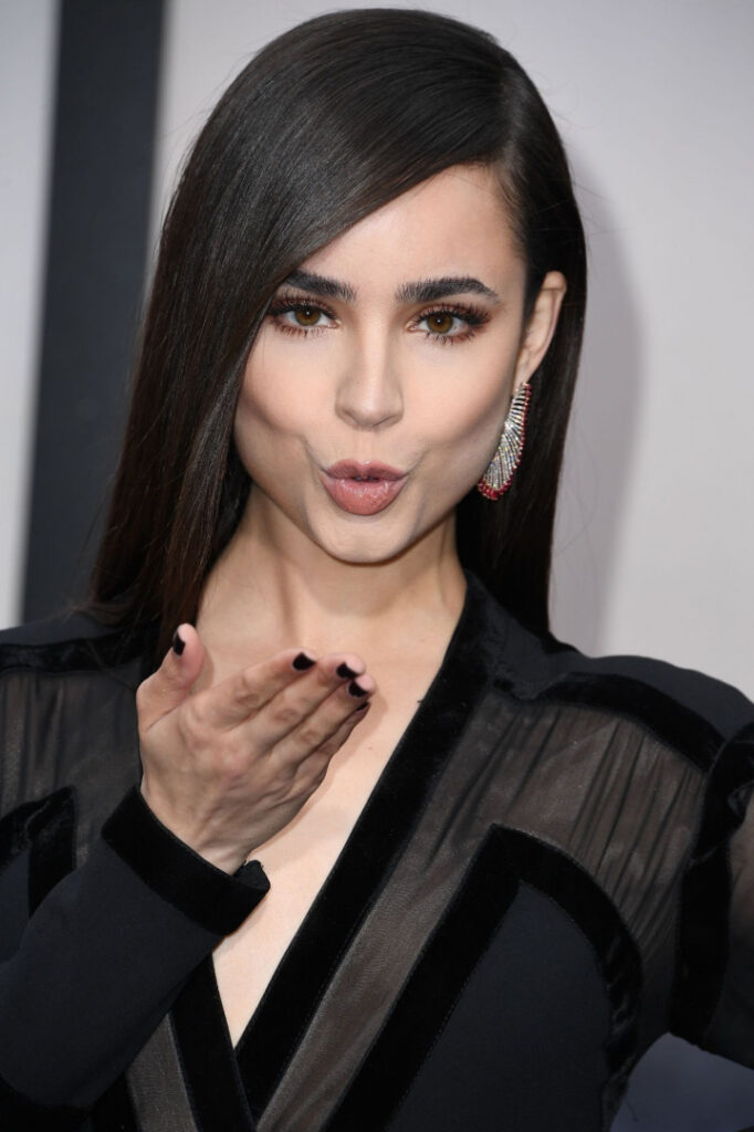 Celeb – Sofia Carson – Nude