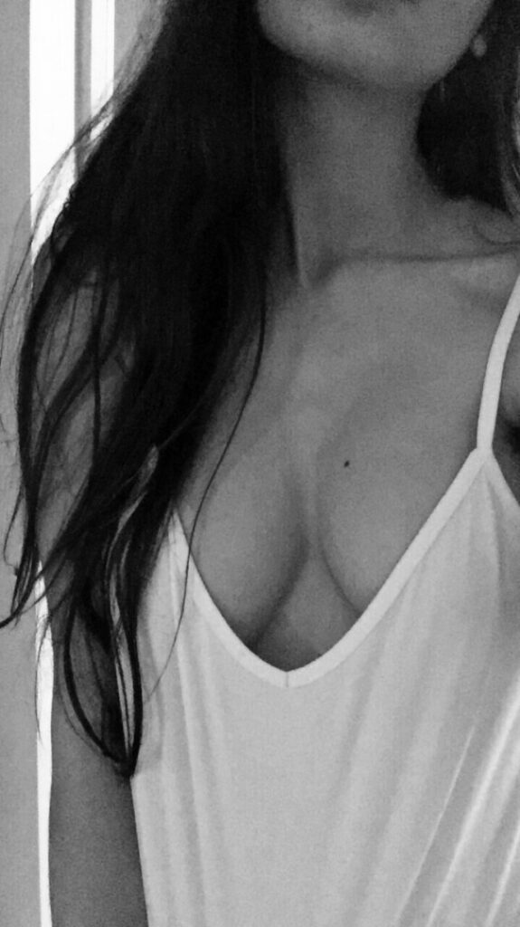 Instagram – softbutchmom / loserdyke – Nude