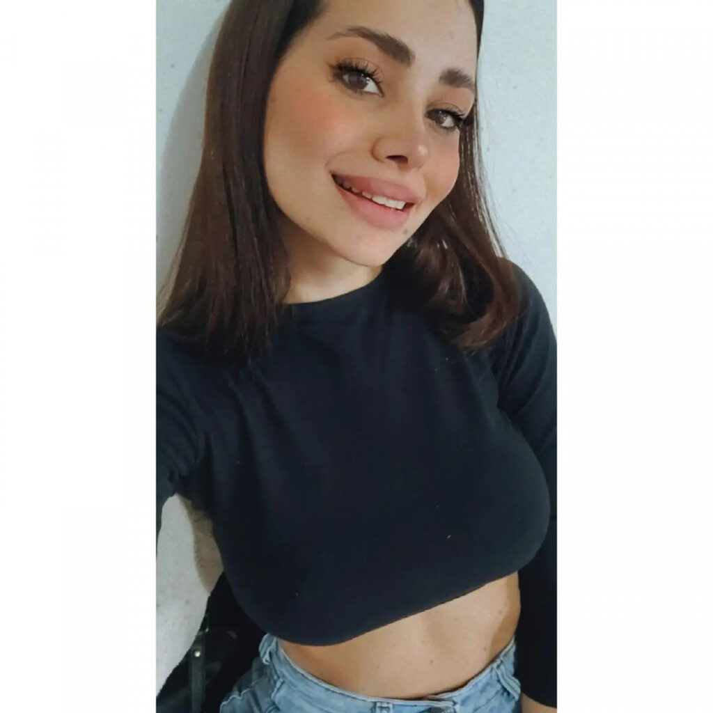 Instagram – Sol Abelleira – Nude