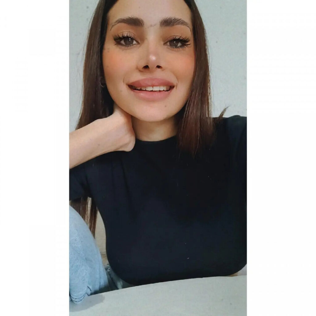 Instagram – Sol Abelleira – Nude