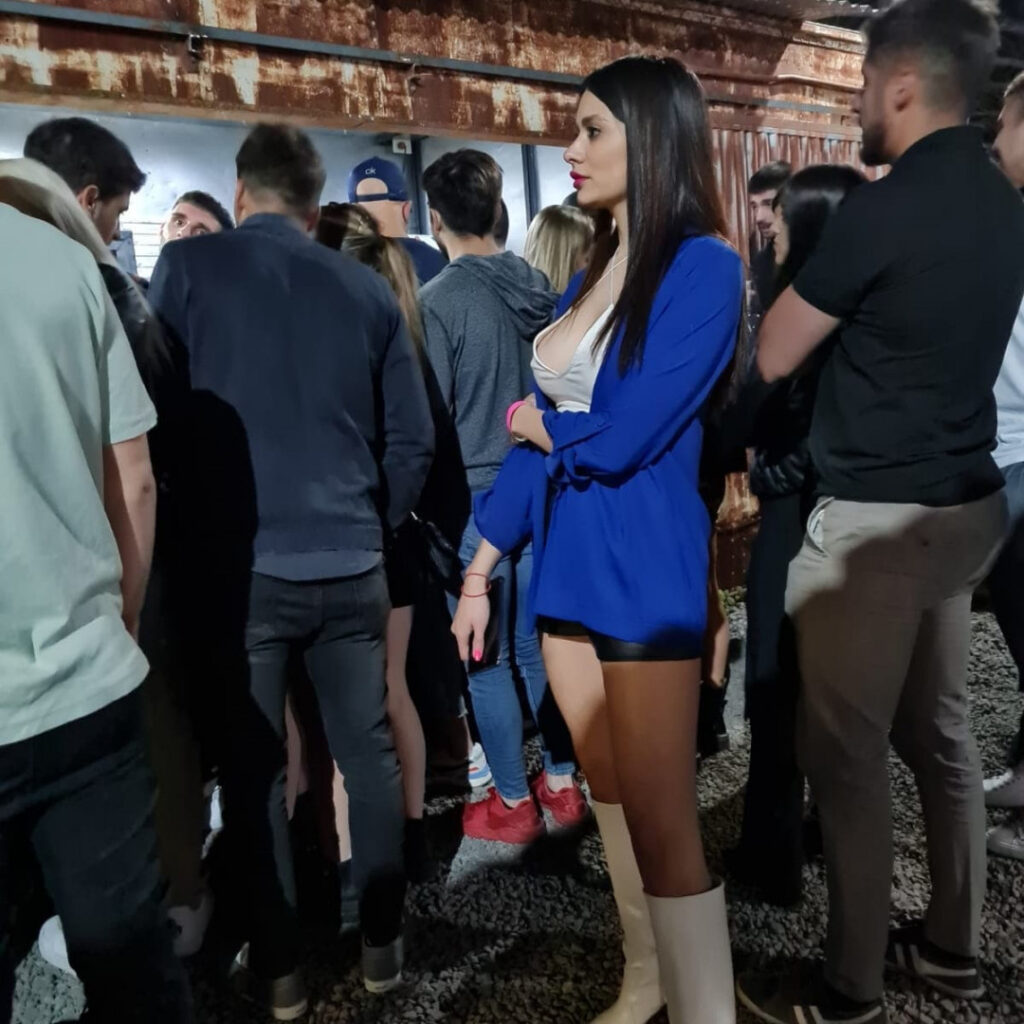 Instagram – Sol Abelleira – Nude