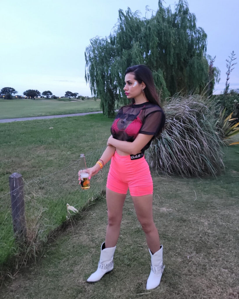 Instagram – Sol Abelleira – Nude