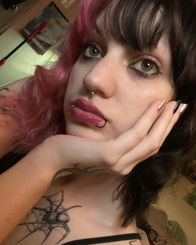 OnlyFans – spookypuppyy spookyhomicide – Nude