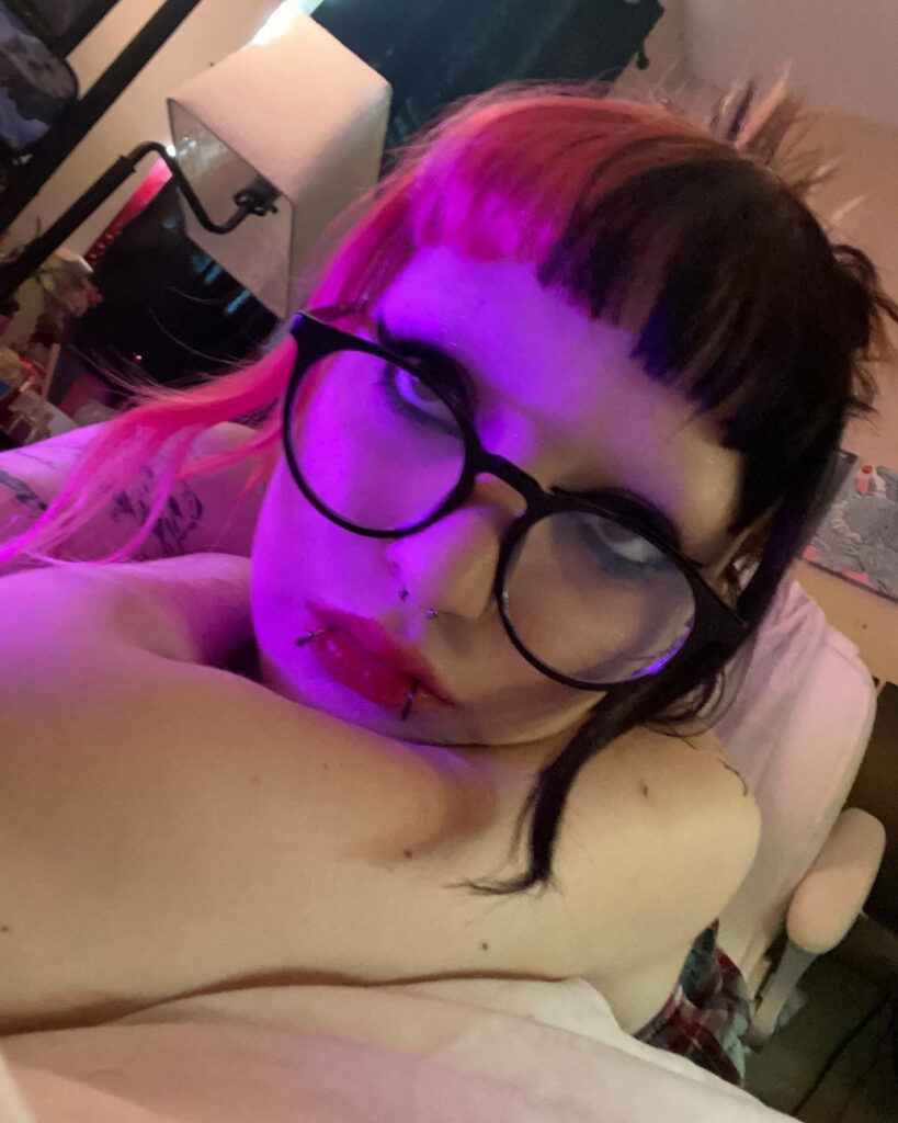 OnlyFans – spookypuppyy spookyhomicide – Nude