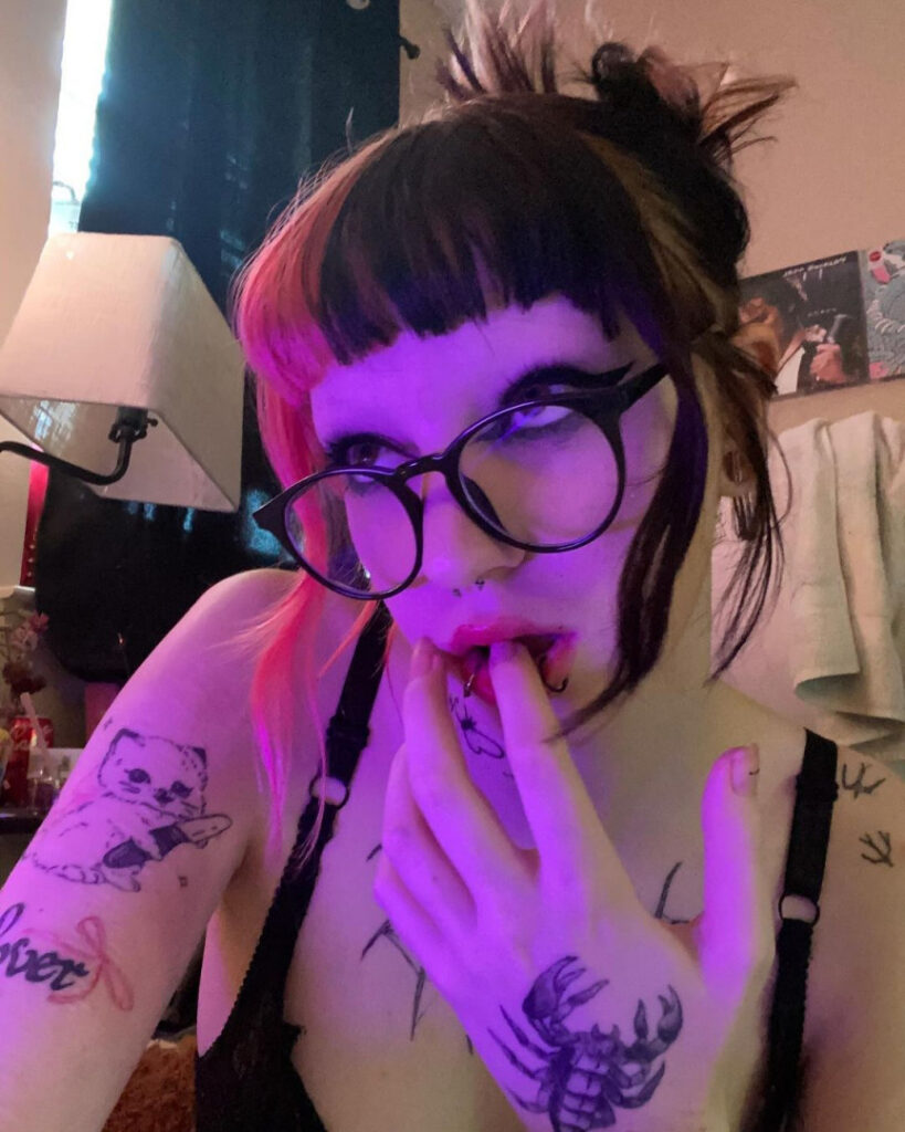 OnlyFans – spookypuppyy spookyhomicide – Nude