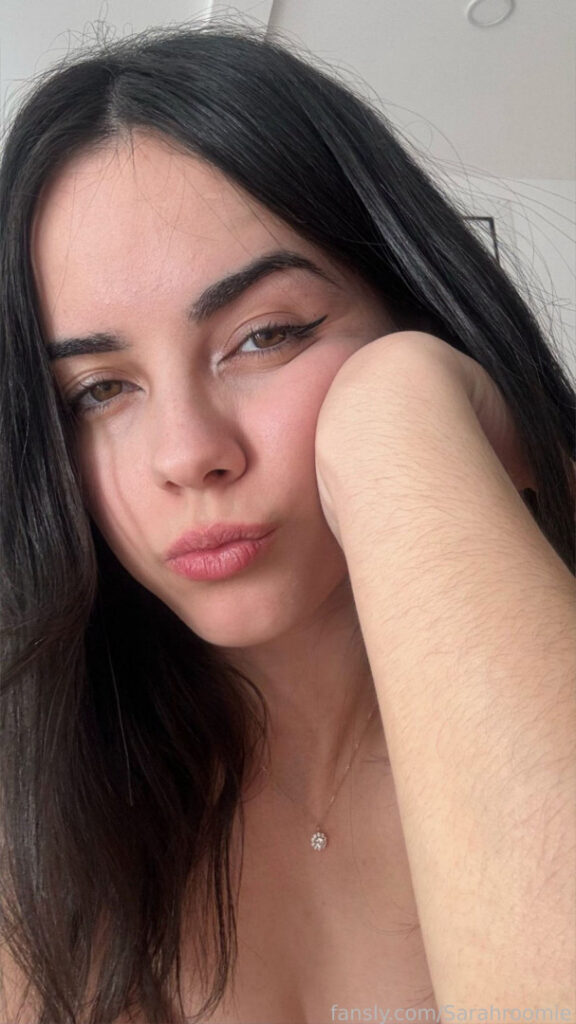 OnlyFans – Cam Girls – stepsisterbby (Chaturbate) / justroommates (Onlyfans) / Sarah Roomie – Nude