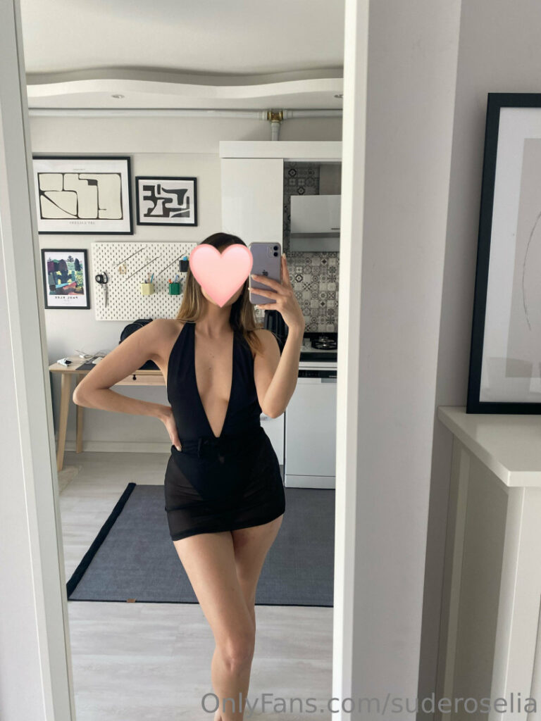 OnlyFans – suderoselia – Nude