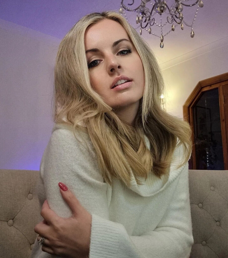 Youtube – Suzy Lu – Nude