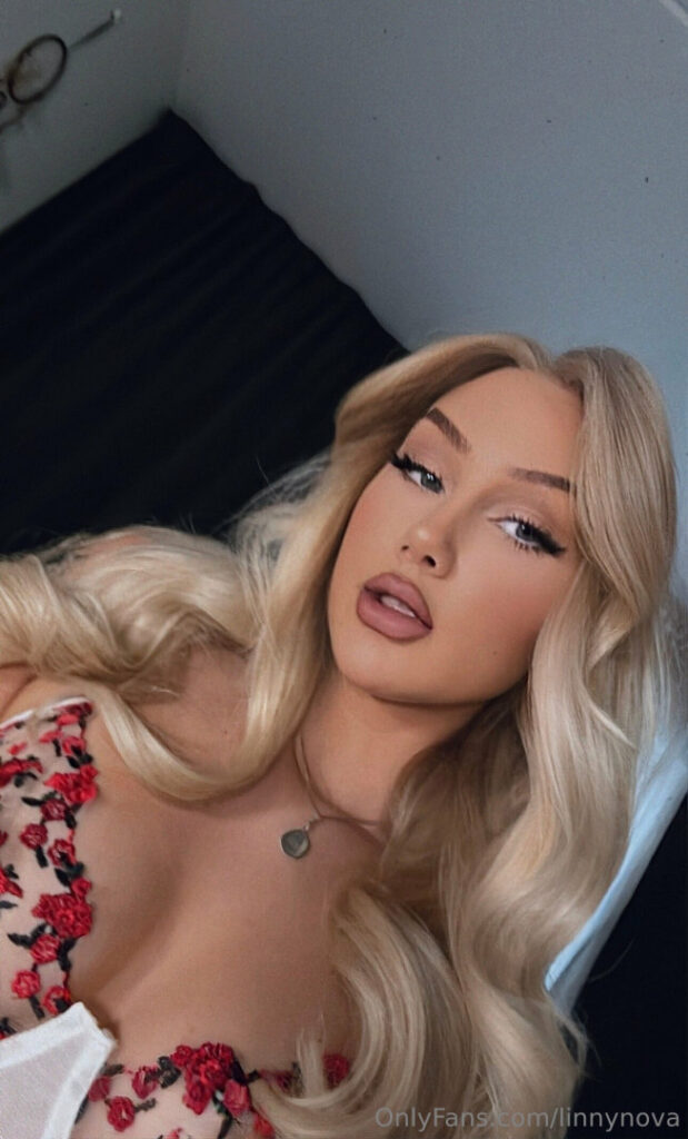 Twitch – OnlyFans – Swedish Linnea – Nude