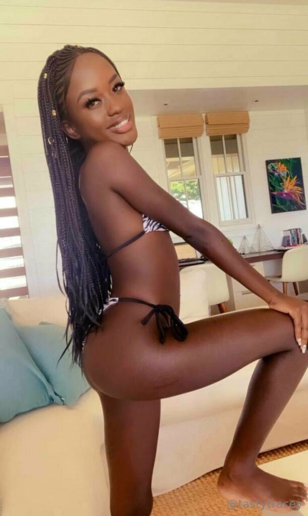 OnlyFans – Ebony – tastytracey18 / PETITEDOLLL19 / PETITE DOLL / Traceycindyxxx – Nude