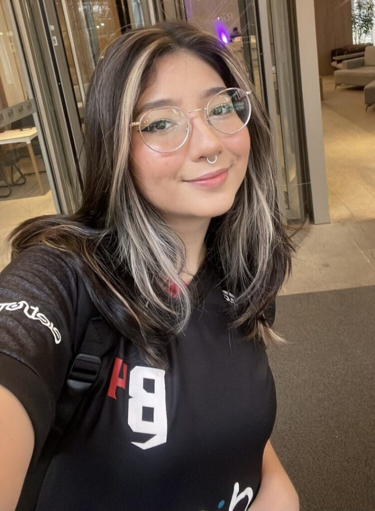 Brazil – Twitch – Tayhuhu – Nude Leaks