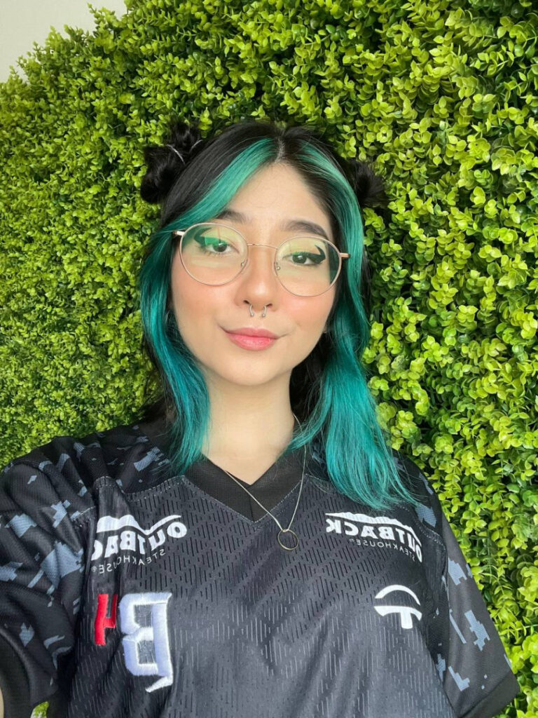 Brazil – Twitch – Tayhuhu – Nude Leaks