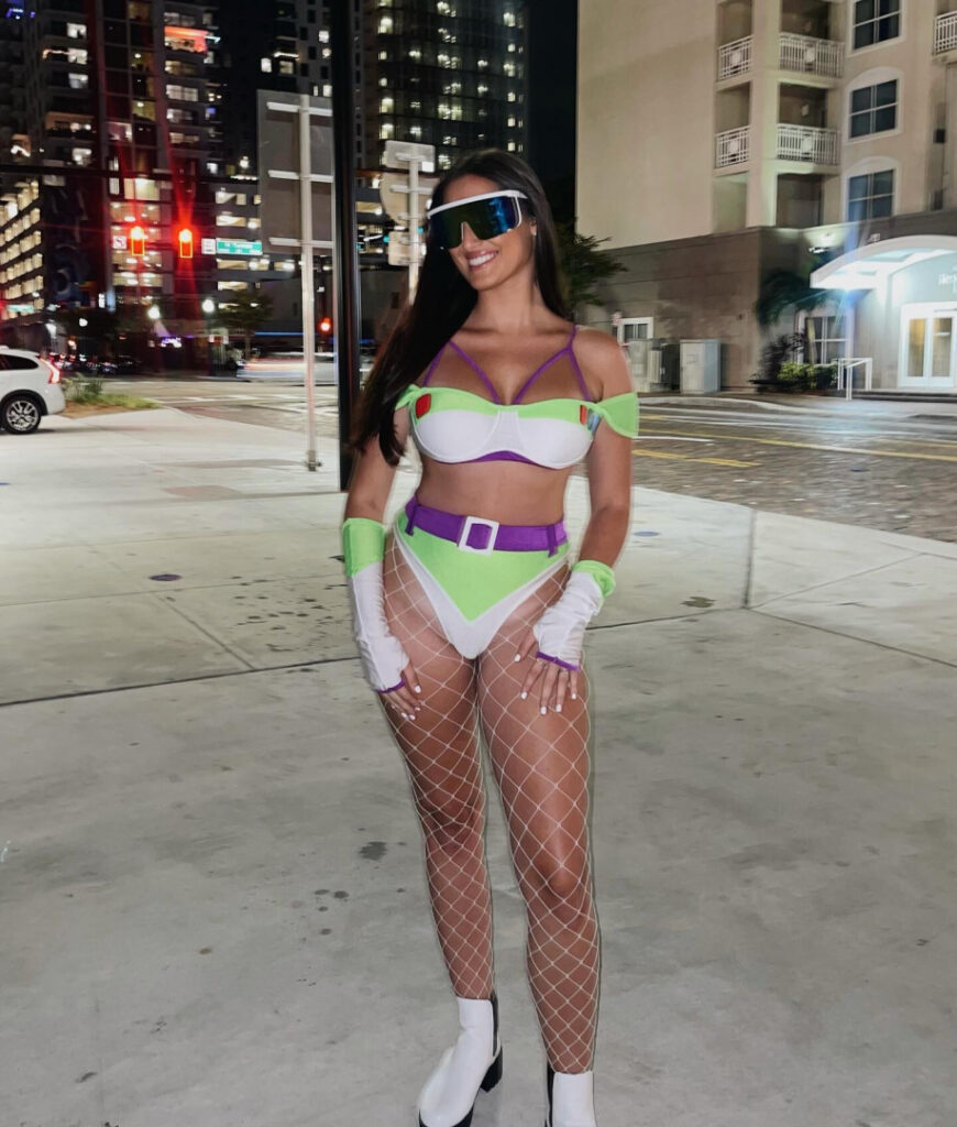 TikTok – Instagram – Taylor Alessi – Nude