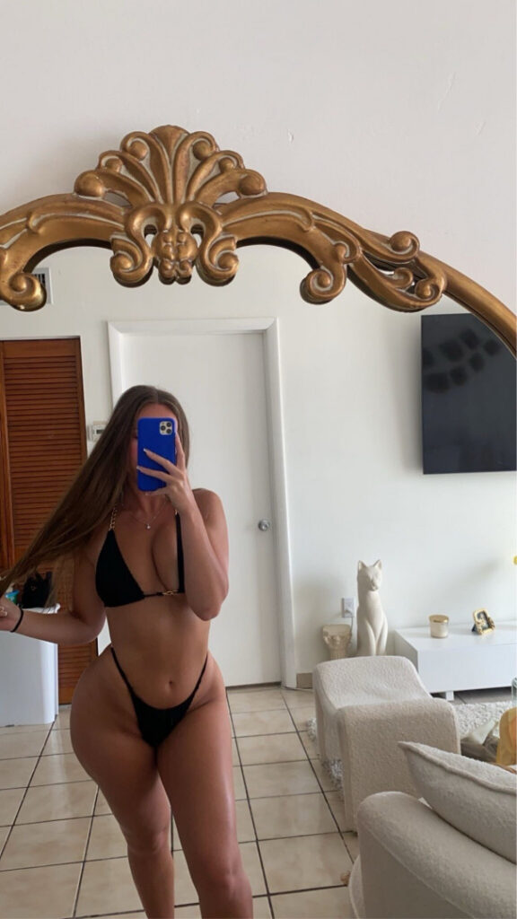 TikTok – Instagram – T H I C C – Taylor Hansen – Nude