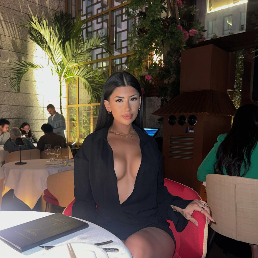 Instagram – Tee Dawod – Nude