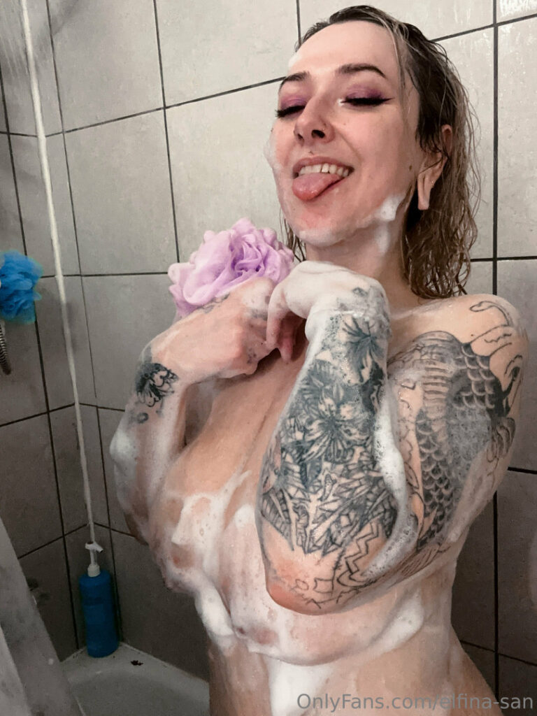 Twitch – OnlyFans – Instagram – TheBurnedWitch / Elfina-San – Nude