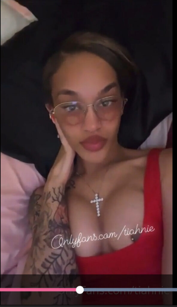 OnlyFans – tiahnie – Nude