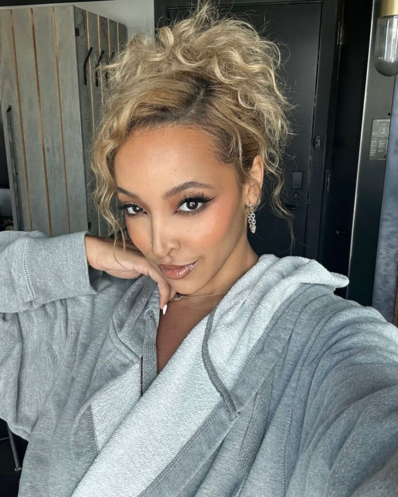 Celeb – Ebony – Tinashe – Nude