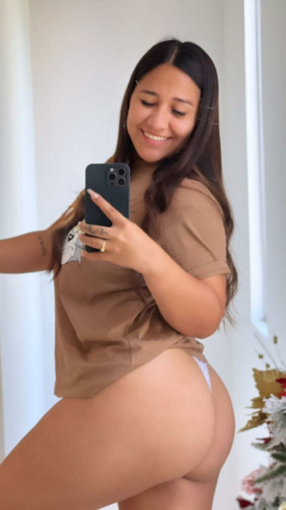 OnlyFans – tremendashow / Dailyn Montanez – Nude