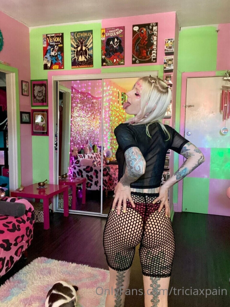 Twitch – OnlyFans – Instagram – Tricia Pain – Nude