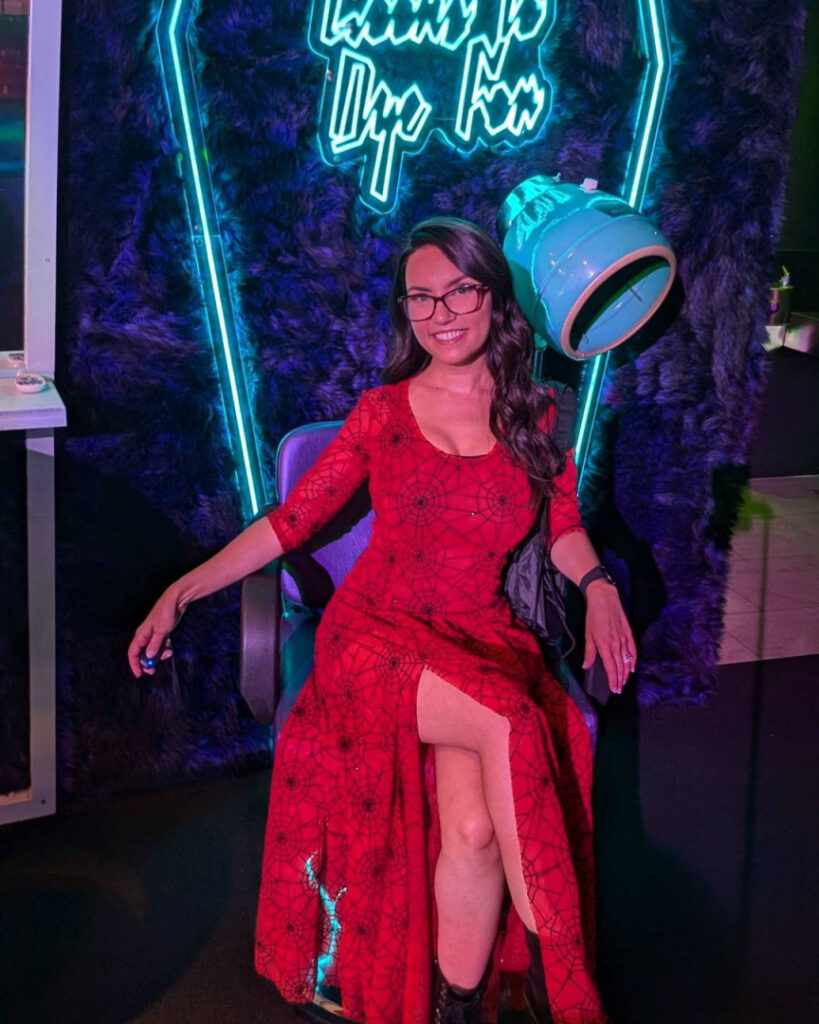 Youtube – Trisha Hershberger – Nude