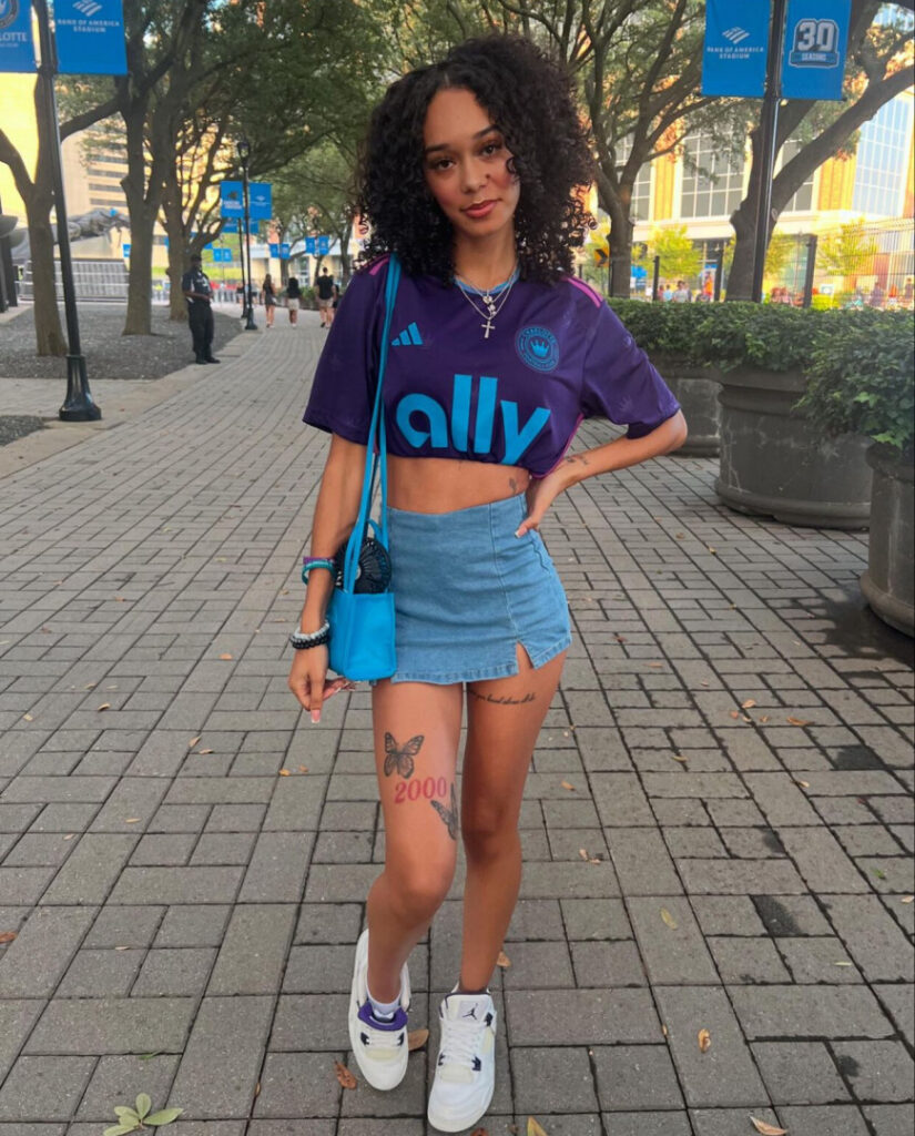 TikTok – Instagram – Tropicalkurls – Nude