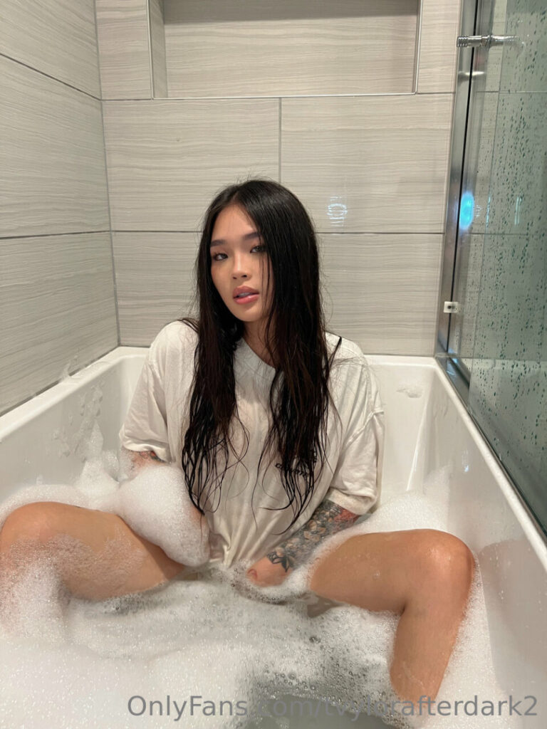 OnlyFans – Asian – tvylorafterdark – Nude