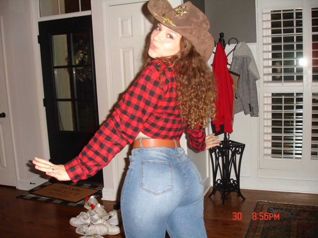 TikTok – Instagram – Fanfix – [Twin Sisters] mira.alifantis  monica.alifantis – Nude Leaks