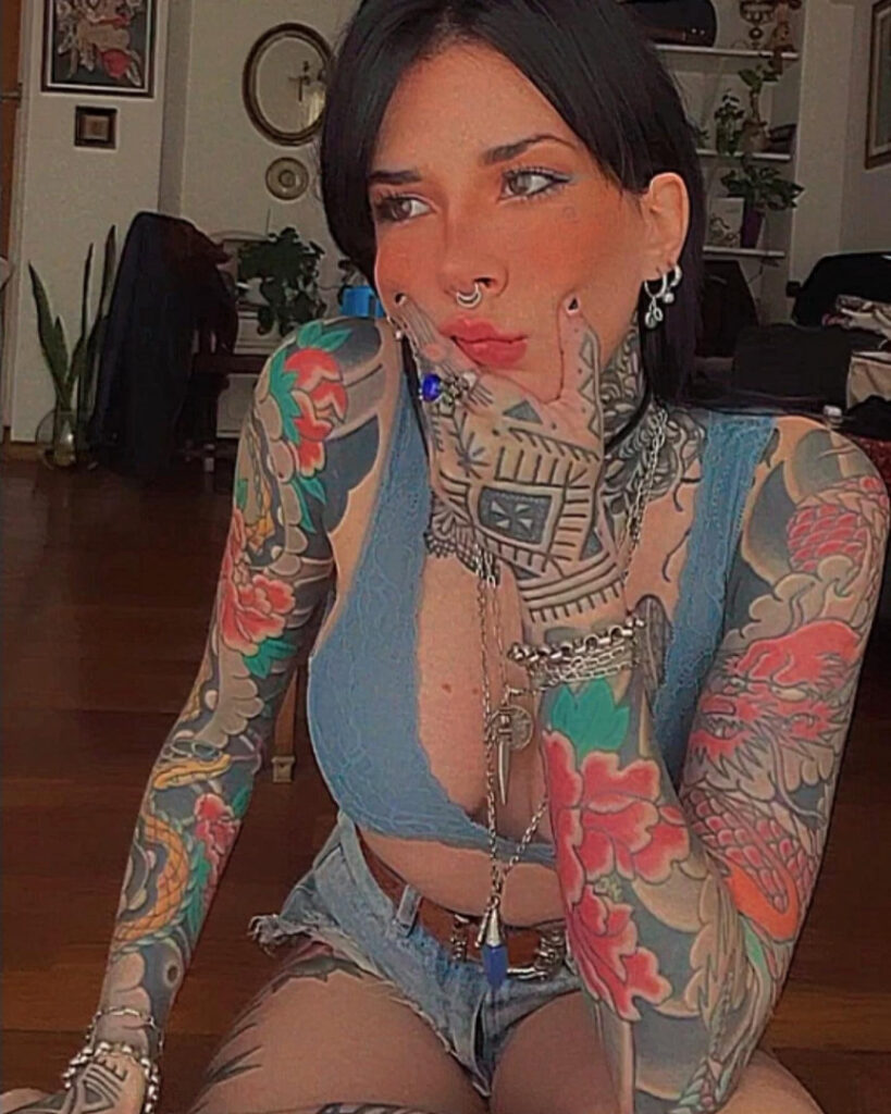 Instagram – uglybandito / forsouls – Nude