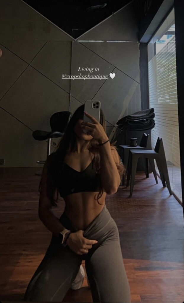 Instagram – Indian – Unnati Patwa – Nude