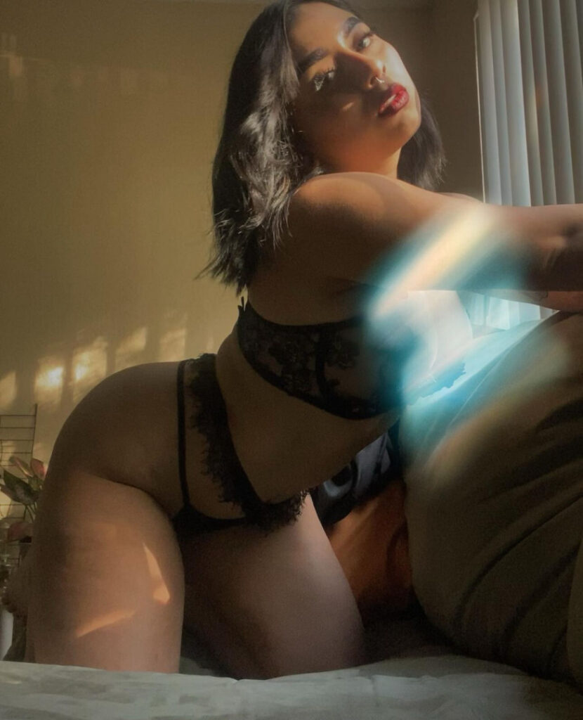 OnlyFans – Latina – urworstnightmare23/ karissanoel_15 – Nude