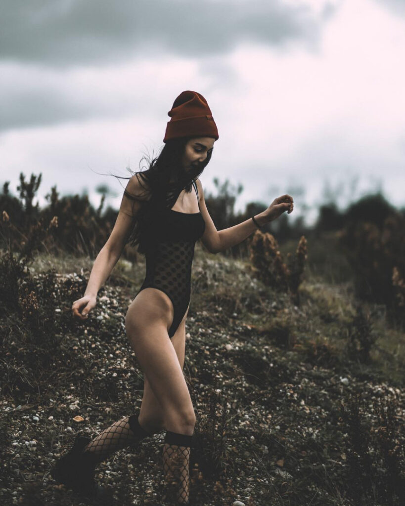 Instagram – Vahide Bulu – Nude