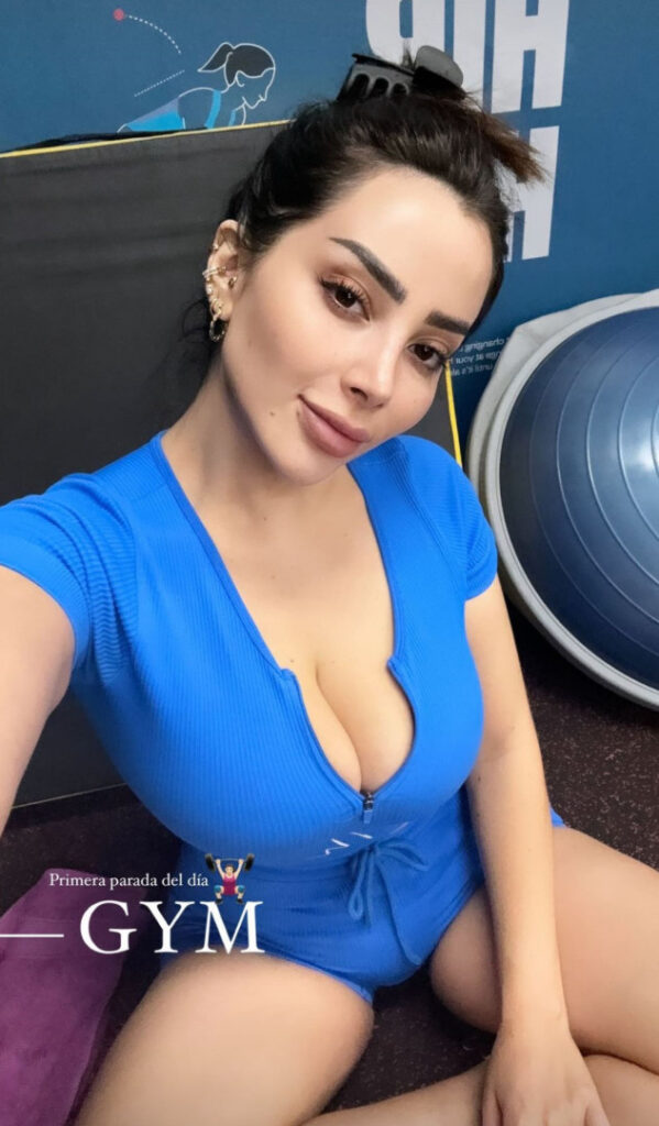 TikTok – Latina – Vaimonroe – Nude