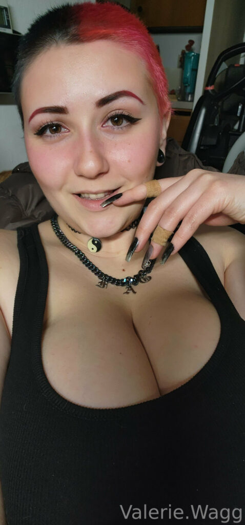 OnlyFans – Fansly – Valerie Wagg – Nude