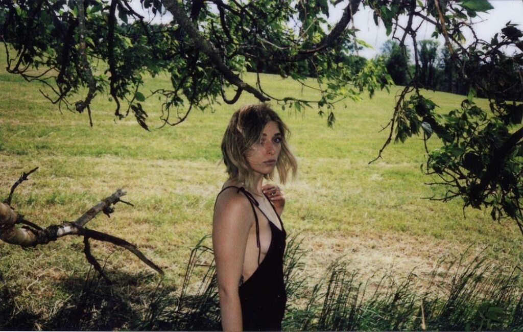 Celeb – Verite – Nude