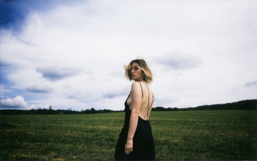 Celeb – Verite – Nude