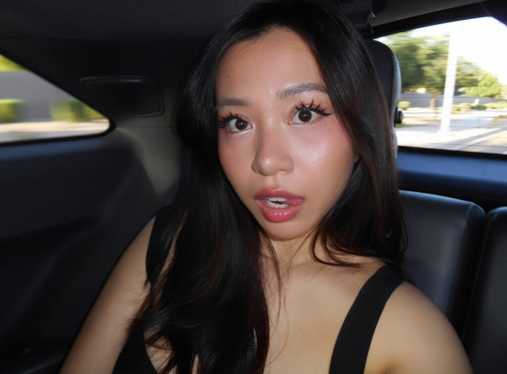 Twitch – Asian – viavmber – Nude