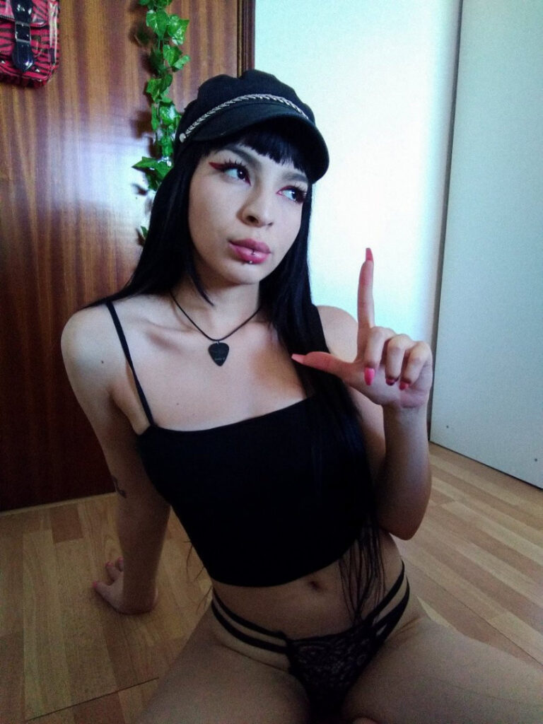 Pedido BR – OnlyFans – vickiggarcia / heavique – Nude Leaks