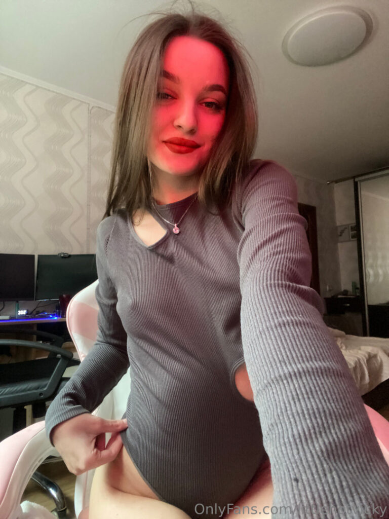 OnlyFans – Viki / littlehottyvi – Nude