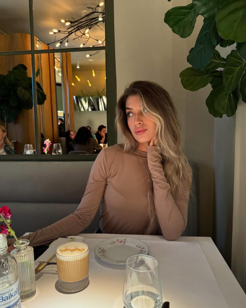 Instagram – vustyusha – Nude