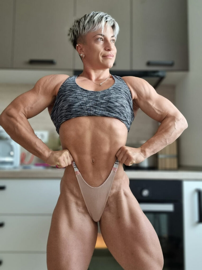 OnlyFans – T H I C C – Warrior Queen – Nude