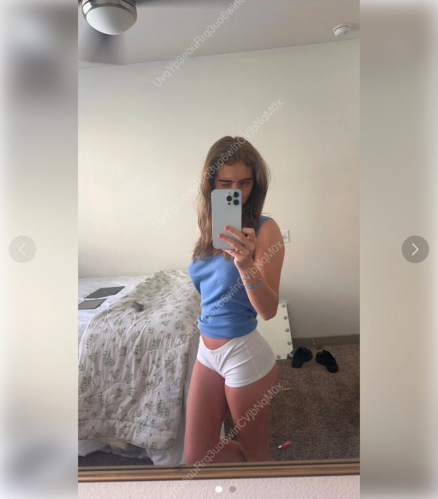 TikTok – weetch/ toriseeley – Nude