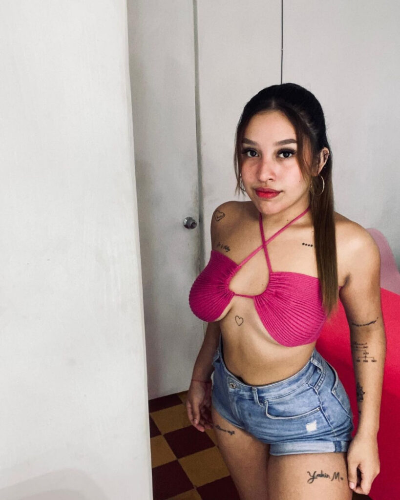 TikTok – Instagram – Latina – Yami Mojica – Nude