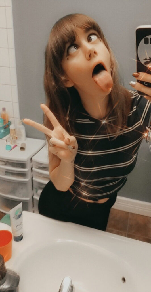 Instagram – Yanderekamii – Nude