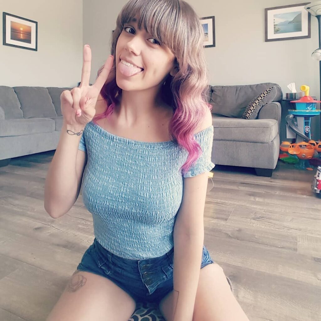 Instagram – Yanderekamii – Nude