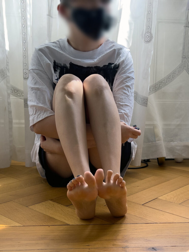 ⠀X⠀ – Feet – Korean – Yeougui – Nude Leaks