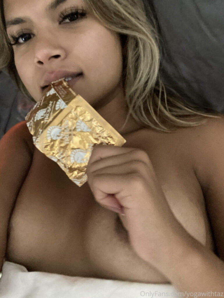 OnlyFans – Latina – YogawithTaz – Nude