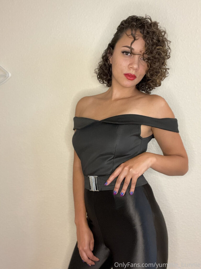 OnlyFans – Latina – Feet – yummie_bunnie – Nude