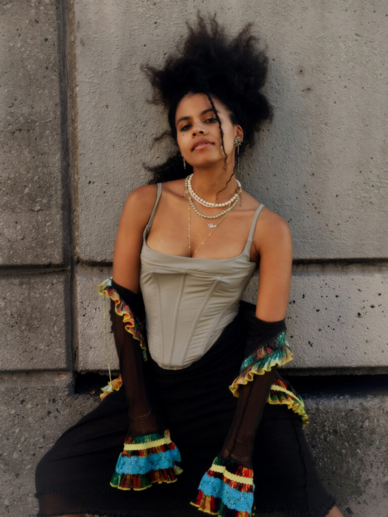 Celeb – Zazie beetz – Nude