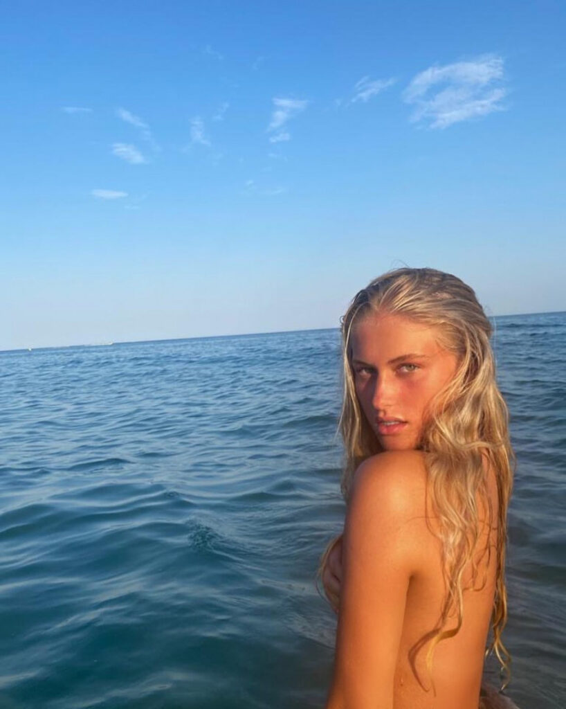 TikTok – Instagram – Teen – Zoe Helena / Zoeklp – Nude